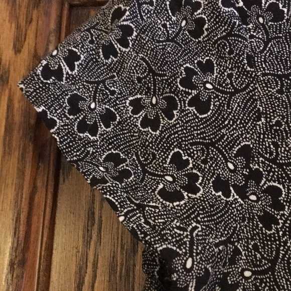 SILENCE + NOISE Urban Outfitters Mini Dress Small Black Asymmetrical Raw Hem‎ XS - Picture 5 of 7